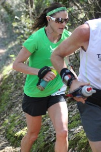 Jennifer Pfeifer works her way up through the field. (Photo by Sean Dulany/Freeplay Magazine)