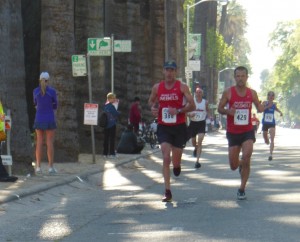 Bryan Hacker and Ronald Hess fly to the finish. (SRN photo)