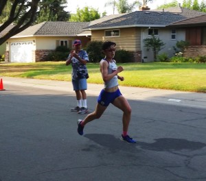 Saori Imamura races for the win, while Mario Sanchez cheers. (SRN photo)