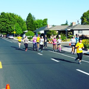 The 2:30 pace group in the half marathon. (SRN photo)